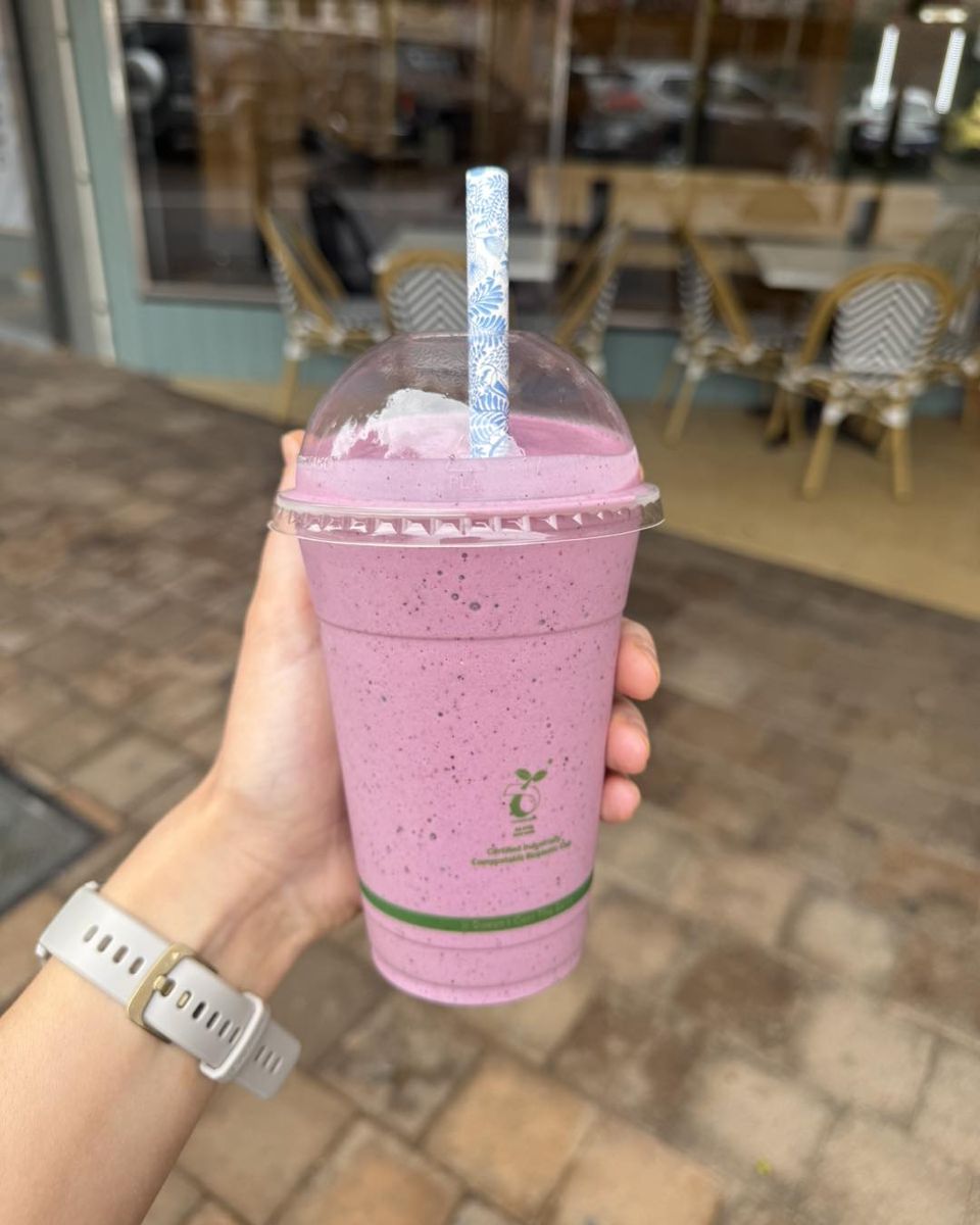 A mixed berry smoothie